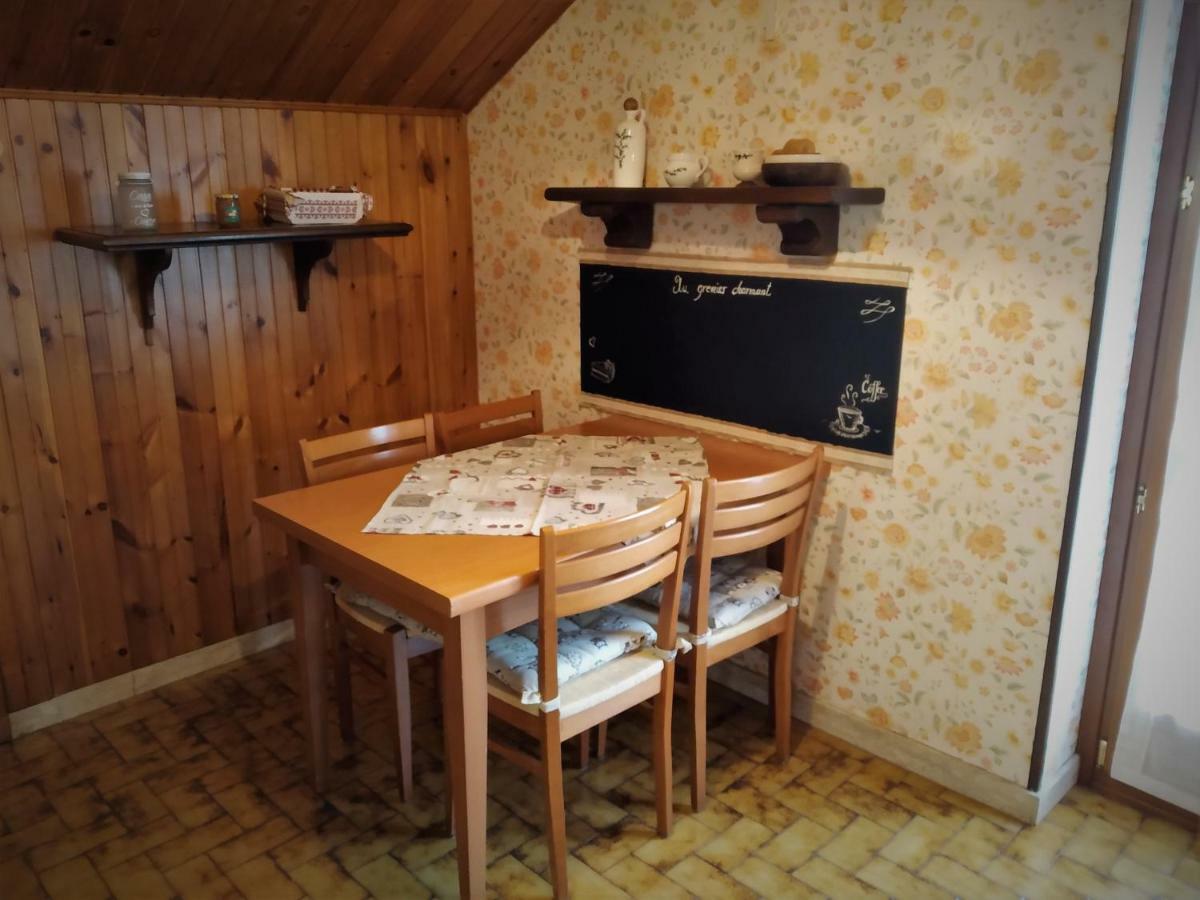 Au Grenier Charmant Аоста Екстер'єр фото